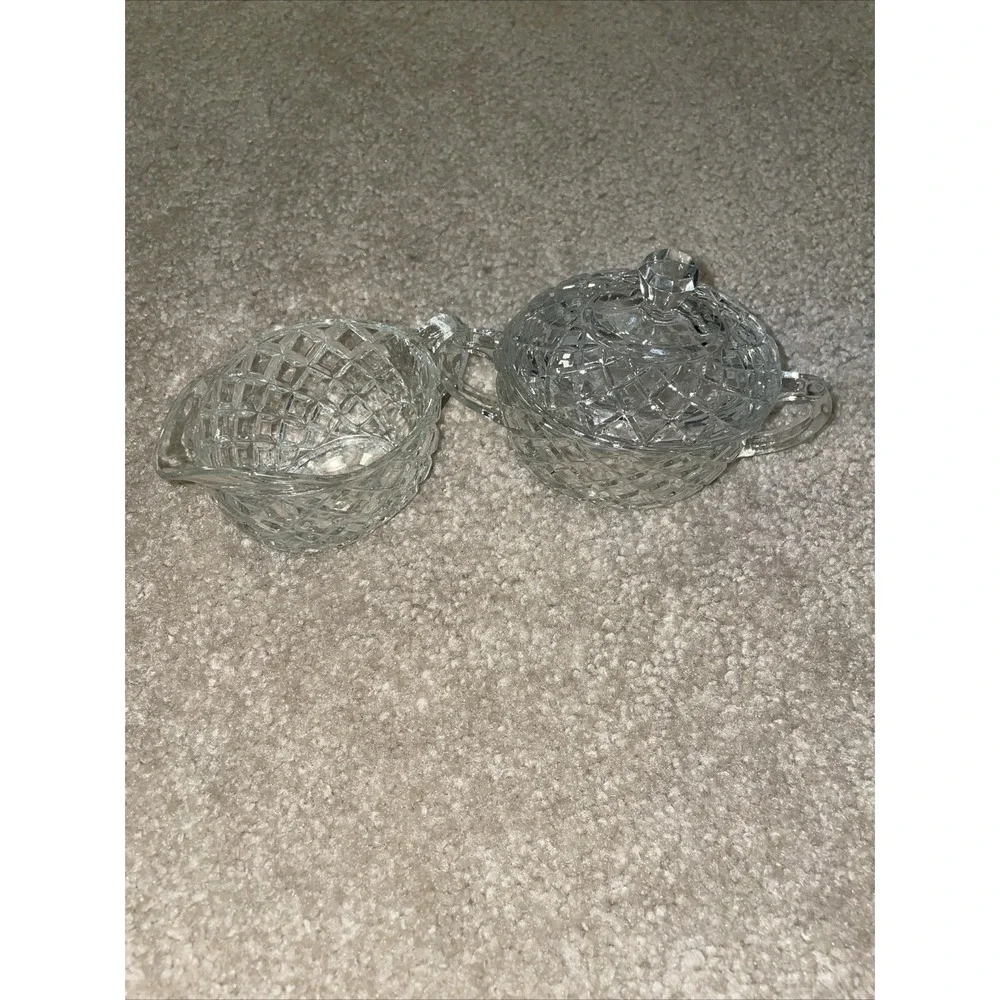 Vintage Pressed Glass Creamer and Lidded Sugar Bowl Set‎ Diamond Pattern Clear